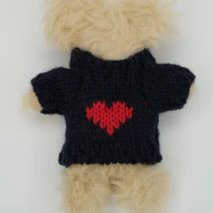 Knit black heart shirt